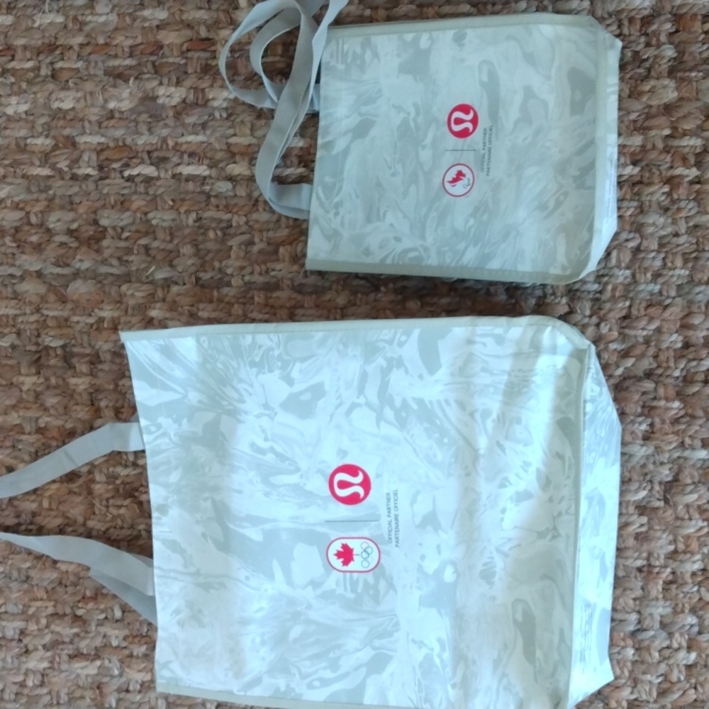 Two Lululemon reusable bags